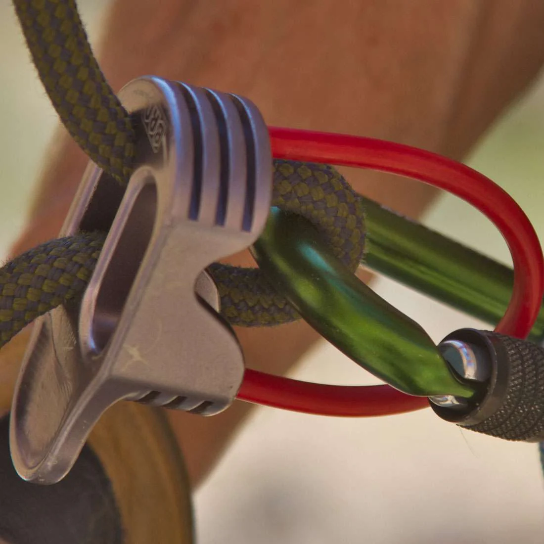 Metolius Element Keylock Climbing Carabiner - Image 5