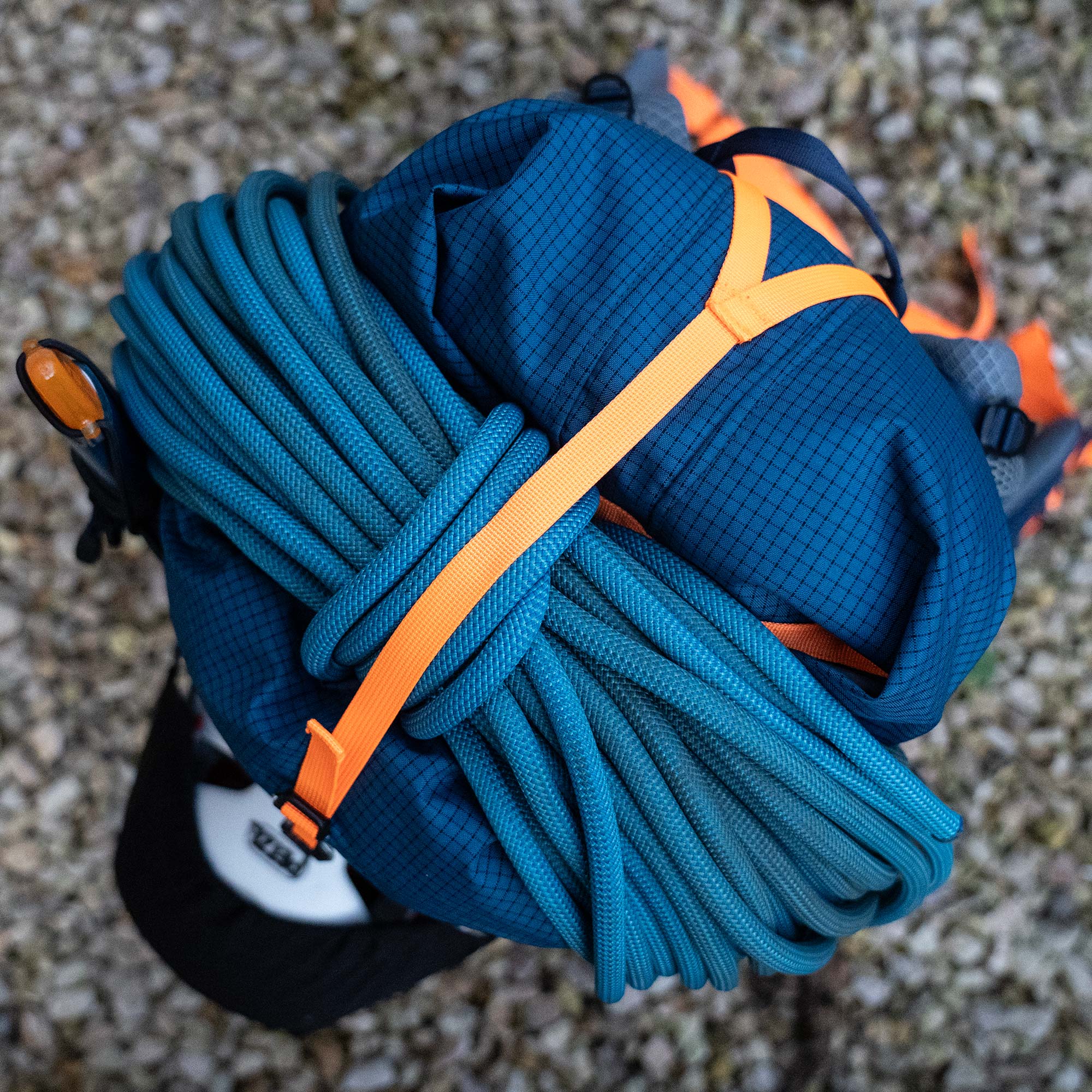 VULKAN Mountain Rucksack - Image 3
